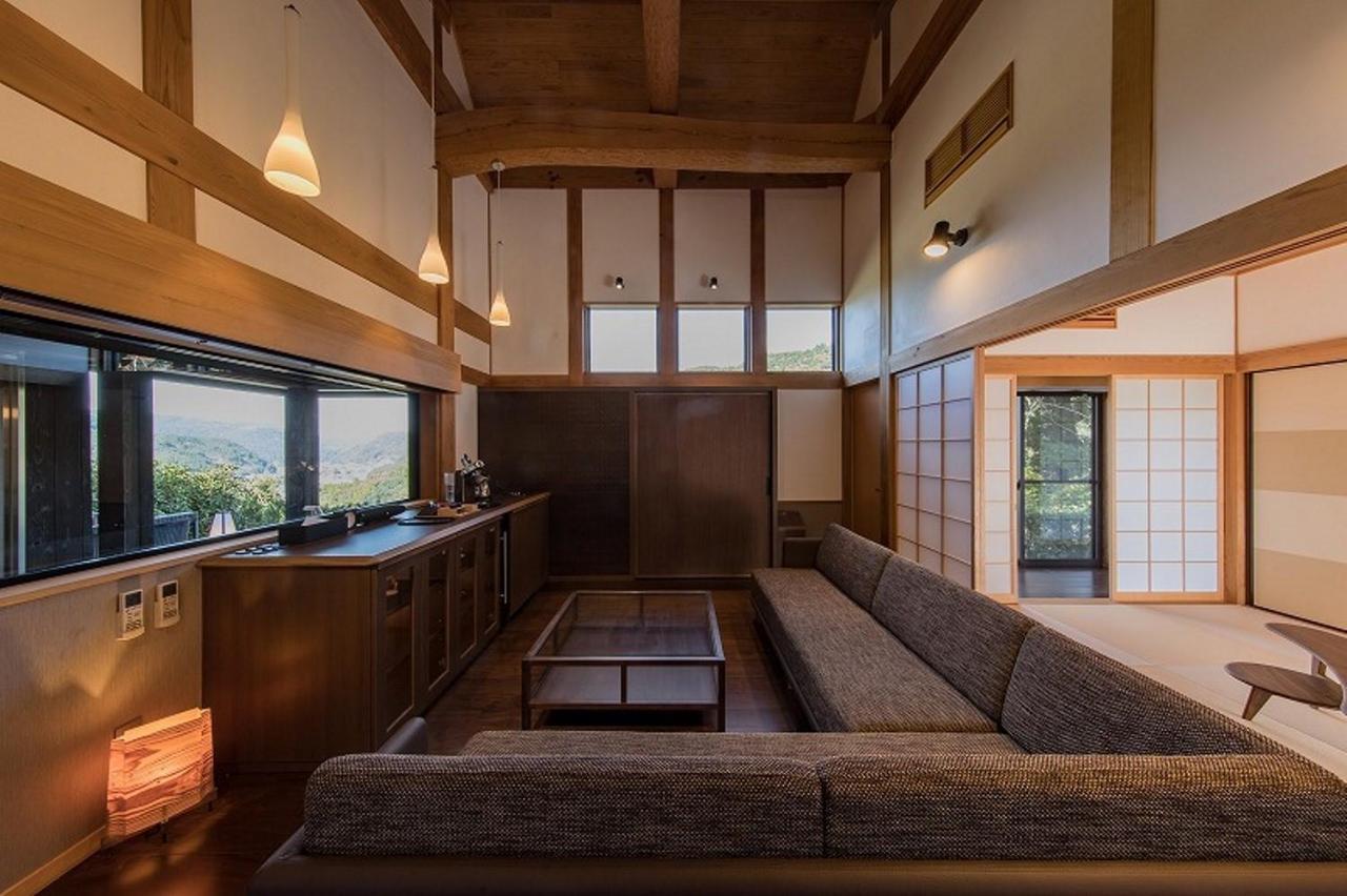 Okuhita Onsen Umehibiki Hotel Exterior photo