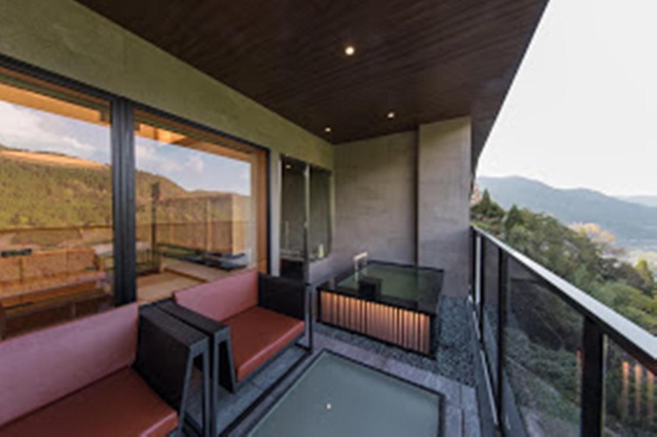 Okuhita Onsen Umehibiki Hotel Exterior photo