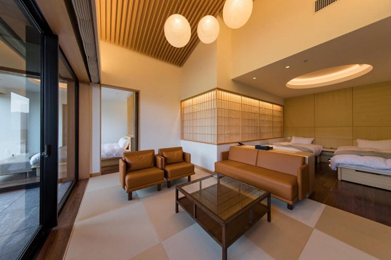 Okuhita Onsen Umehibiki Hotel Exterior photo