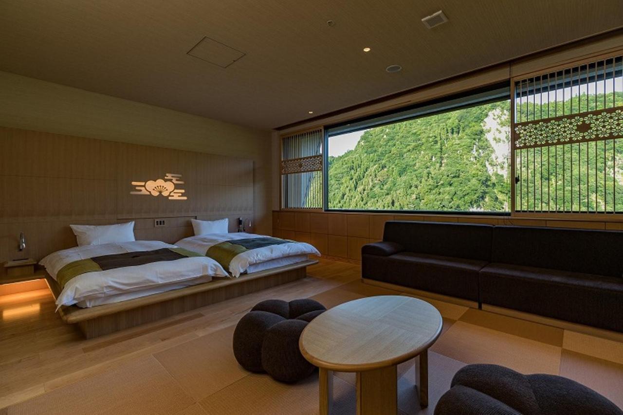 Okuhita Onsen Umehibiki Hotel Exterior photo