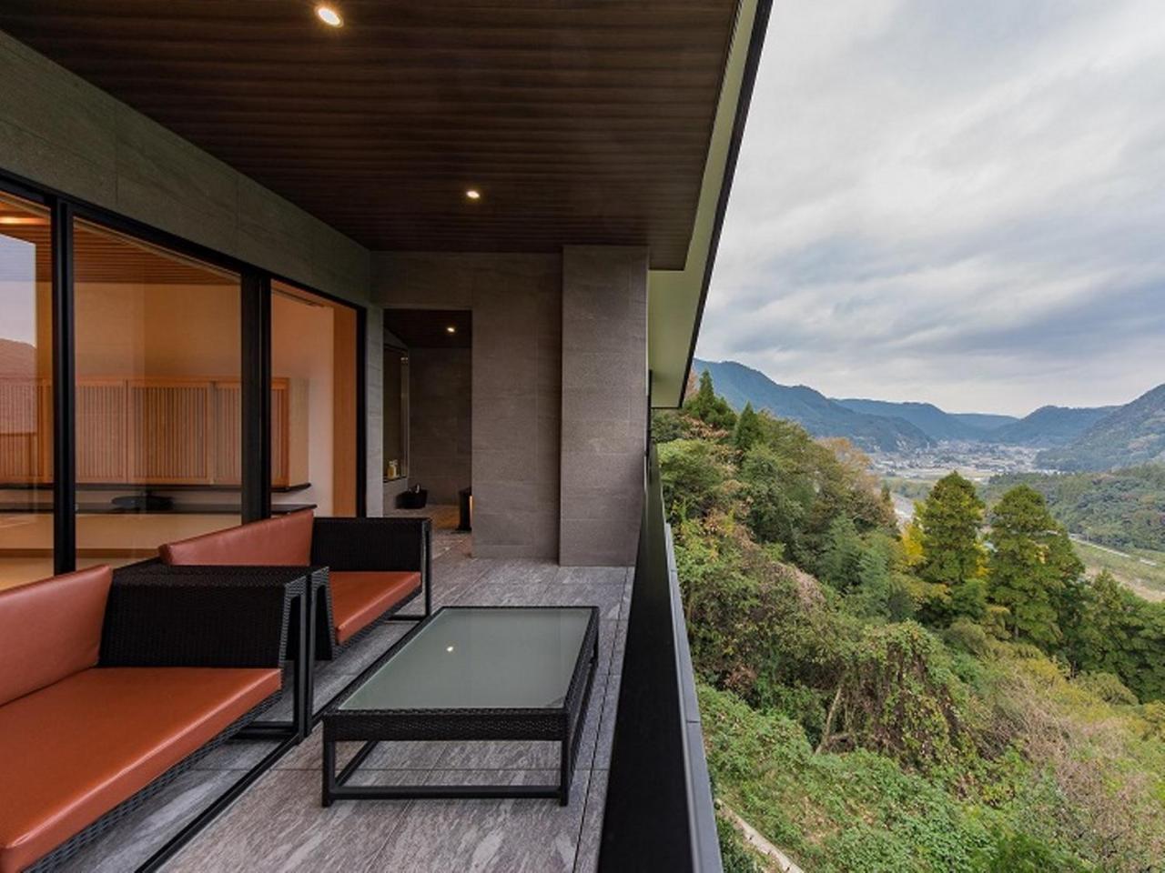Okuhita Onsen Umehibiki Hotel Exterior photo