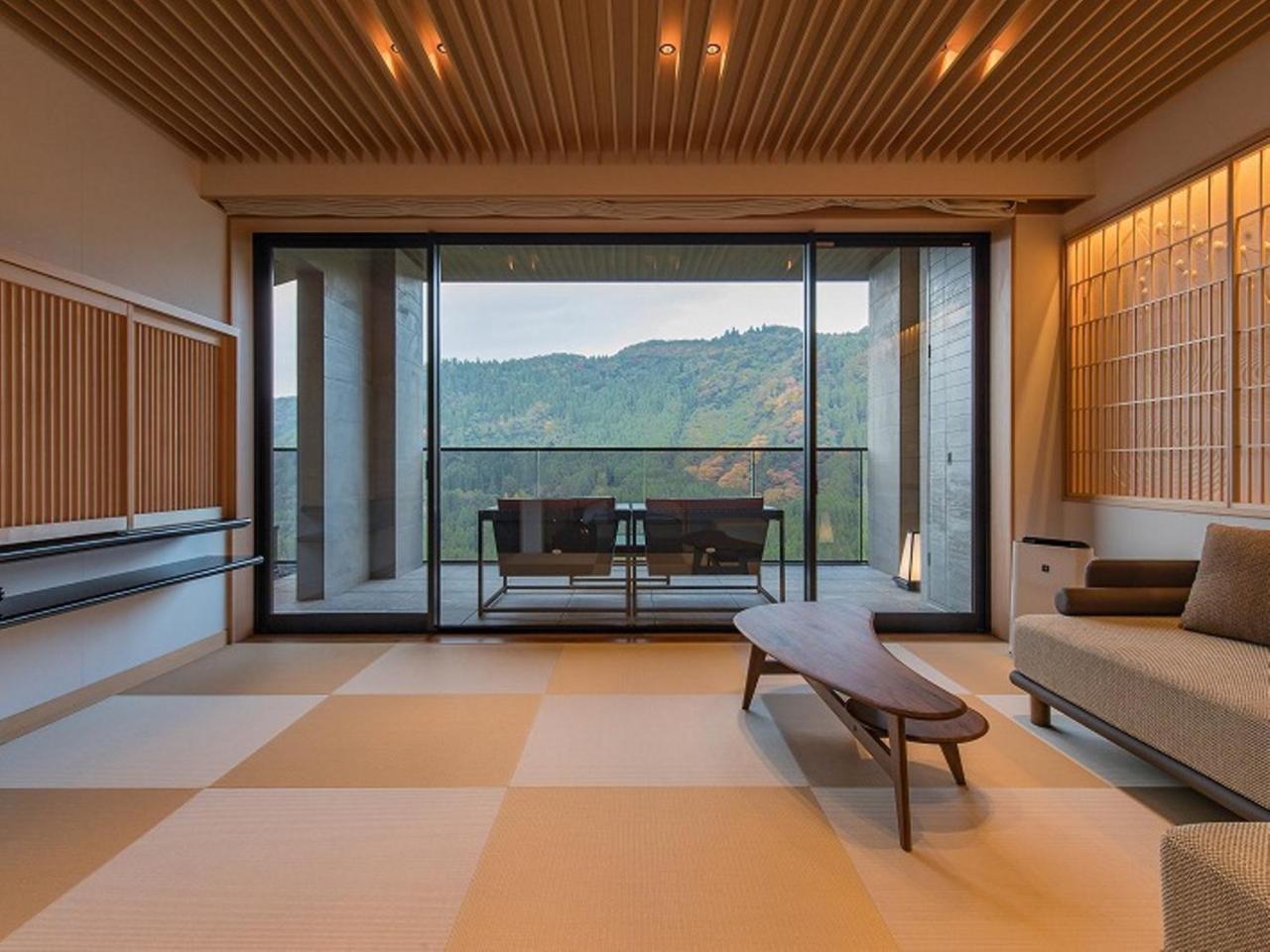 Okuhita Onsen Umehibiki Hotel Exterior photo